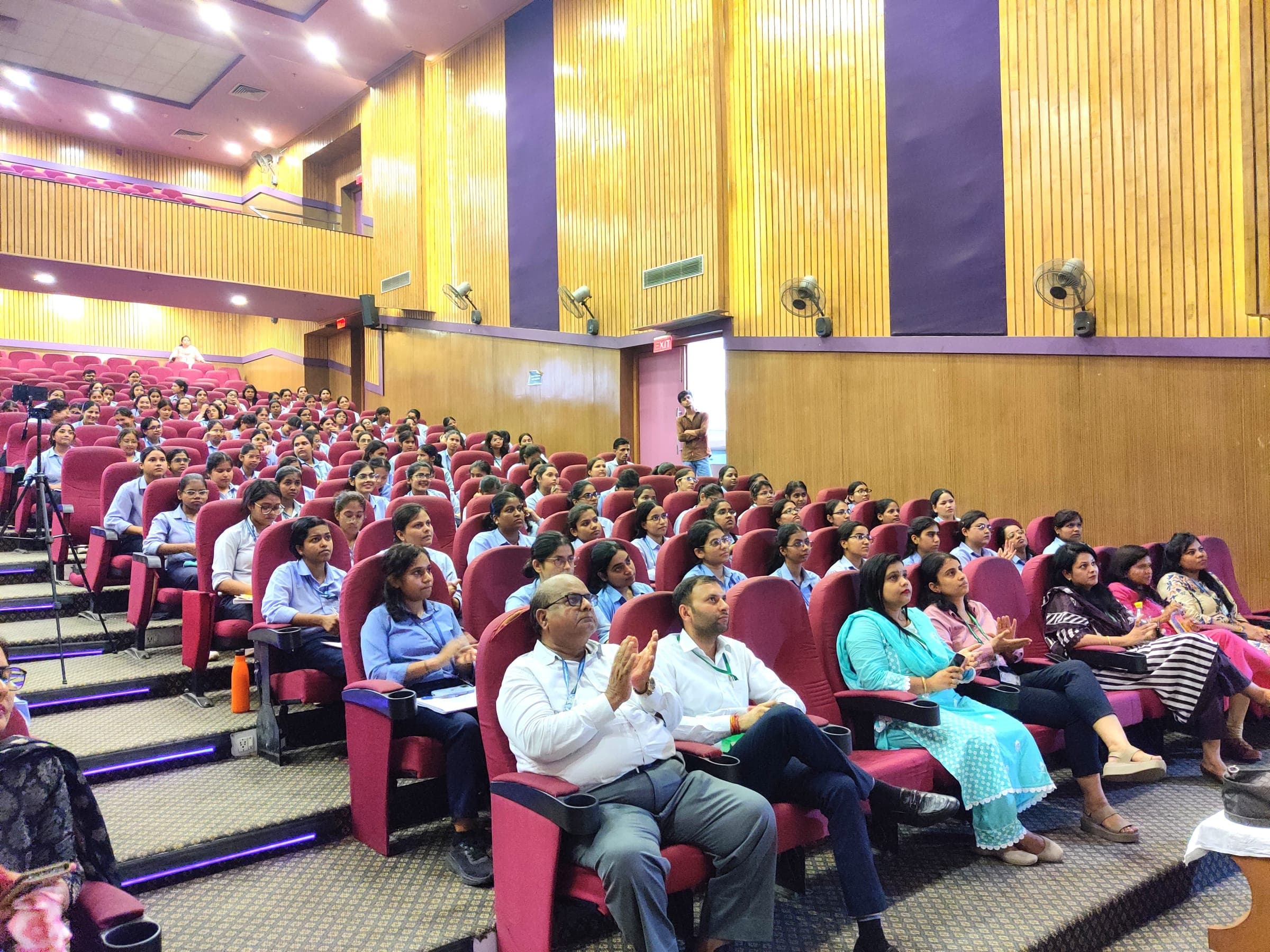 Learning from Experts: Perspectives on Medicine and Ayurveda - Image 2