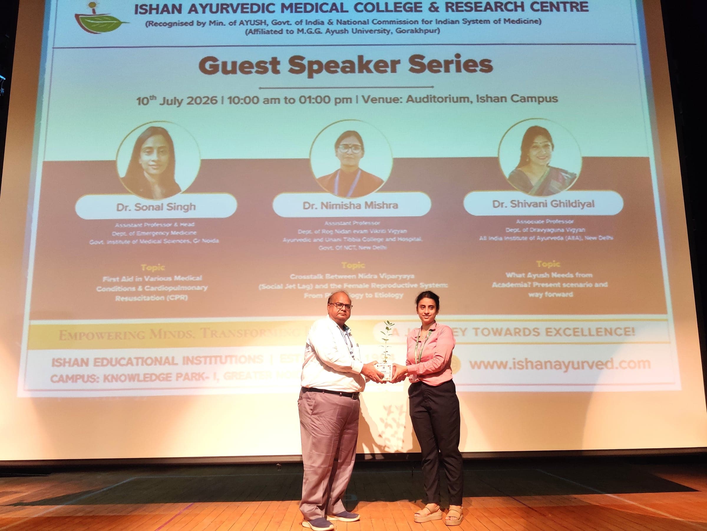 Learning from Experts: Perspectives on Medicine and Ayurveda - Image 1