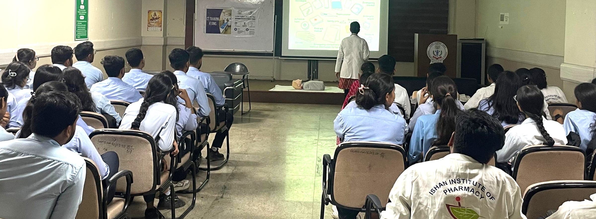 Students Explore Healthcare Practices at GIMS, Greater Noida - Image 2