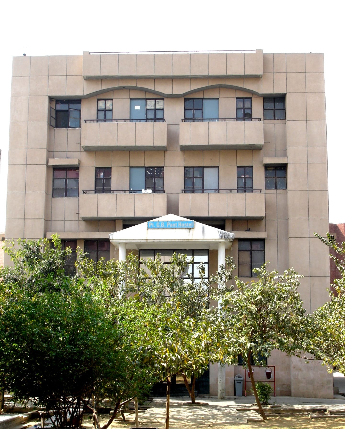 Hostel landscaped surroundings