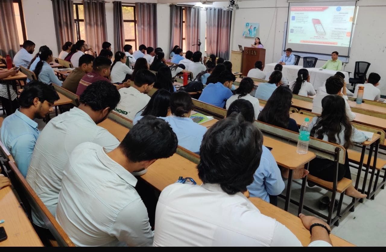 Digital Classrooms at Ishan Institute