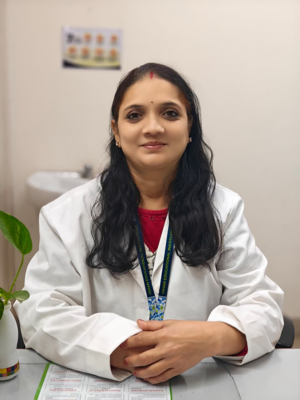 Dr Vaishali Tomar