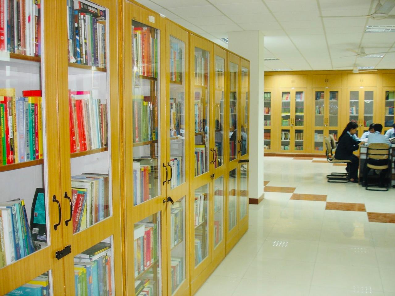 High-end computer terminals for online research